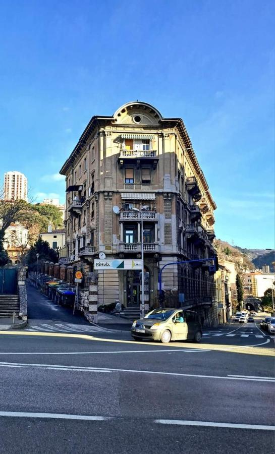 Central Vita Apartment Fiume Esterno foto